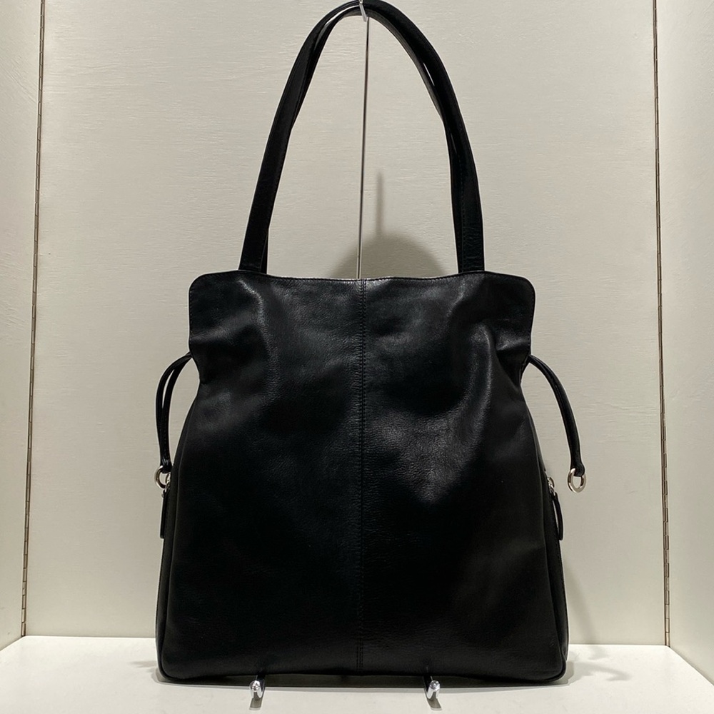 ILI New York Black Leather Drawstring Tote